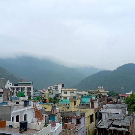 Hotel Aman Rishīkesh Esterno foto